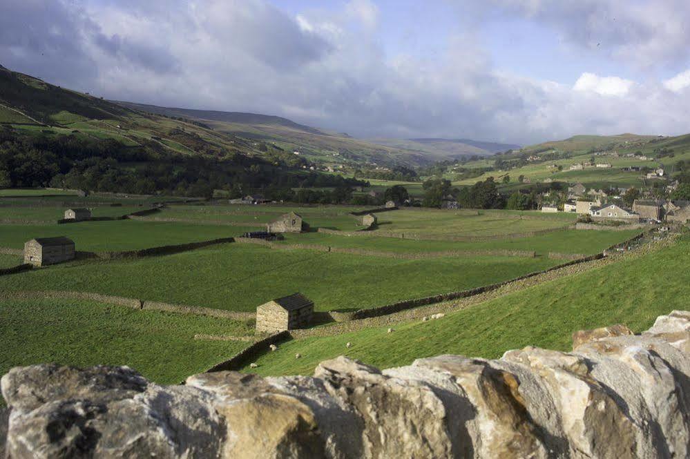 Stone House Hotel Hawes Exterior photo
