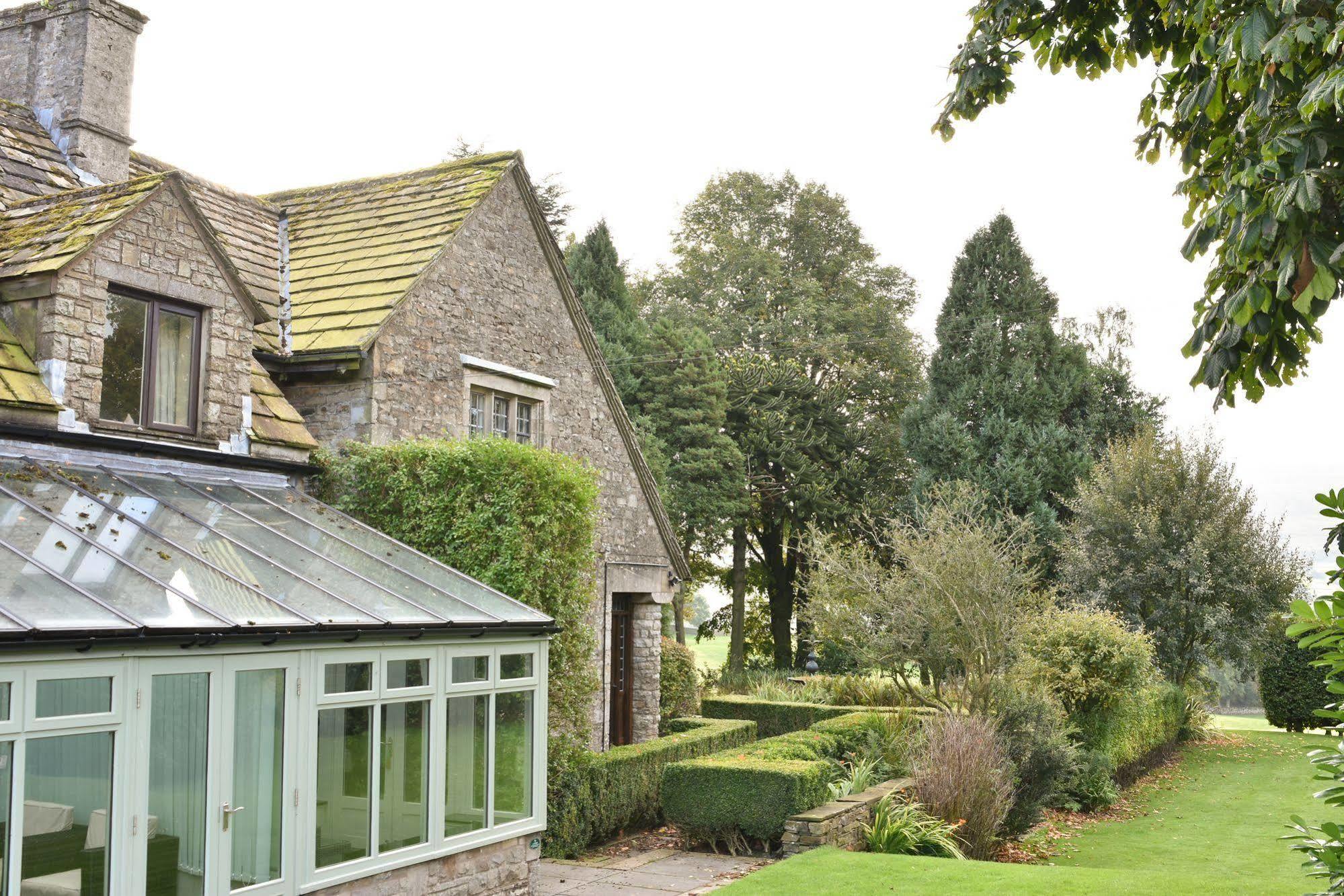Stone House Hotel Hawes Exterior photo